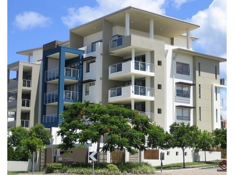 62 Riverwalk Avenue, Robina QLD 4226