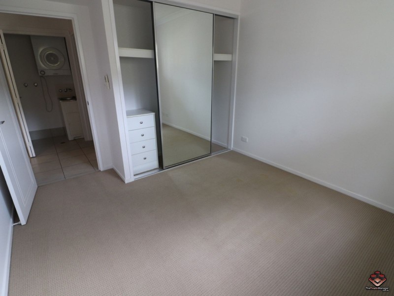 6-24 Henry Street, West End QLD 4810