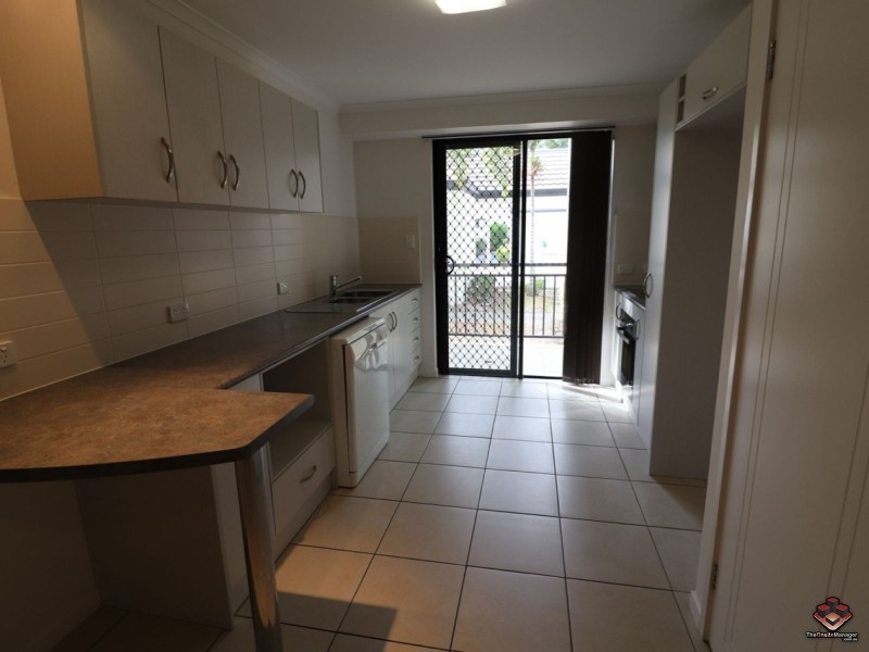6-24 Henry Street, West End QLD 4810