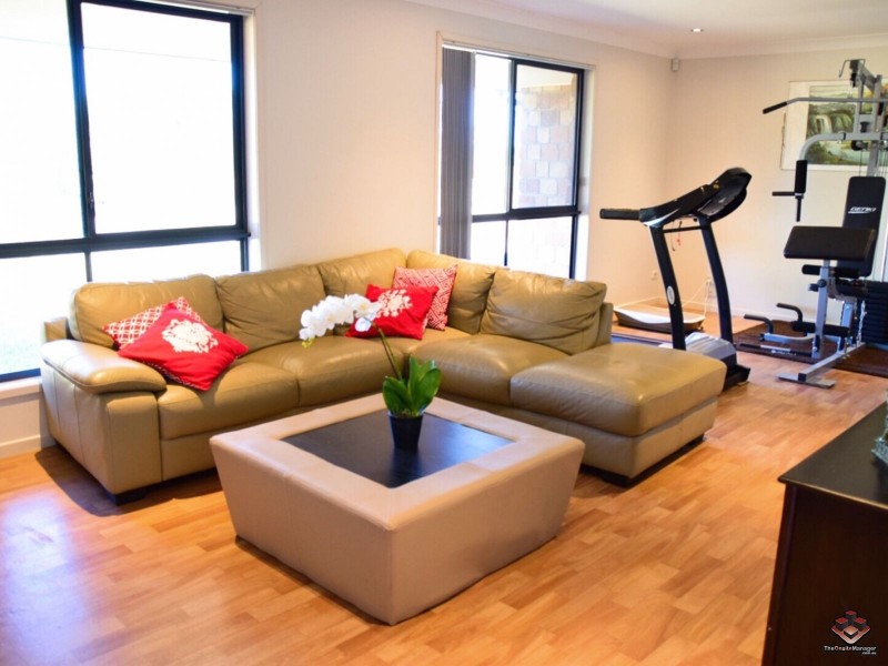 11 Bruce Street, Redbank Plains QLD 4301