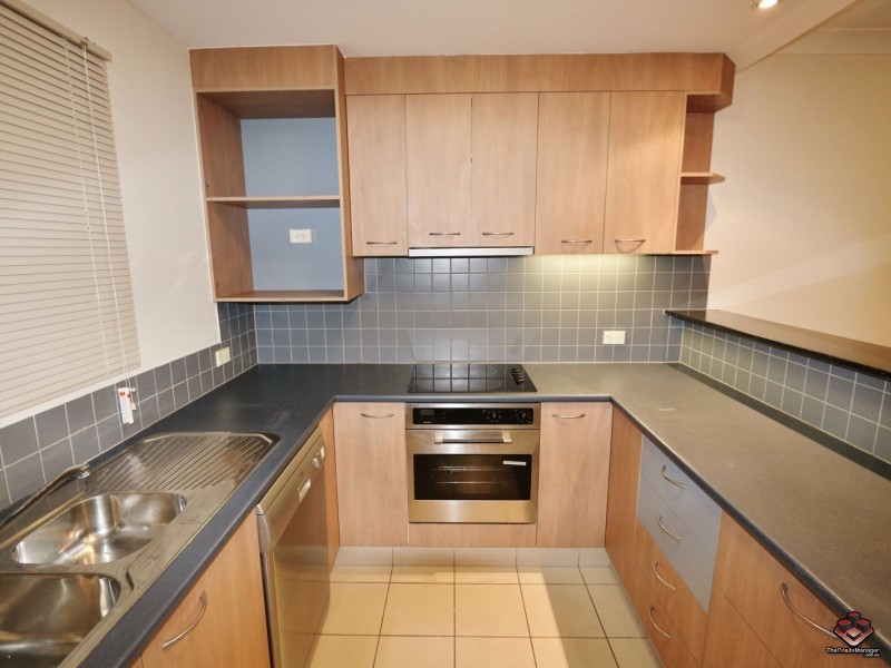 70 Norman Crescent, Norman Park QLD 4170