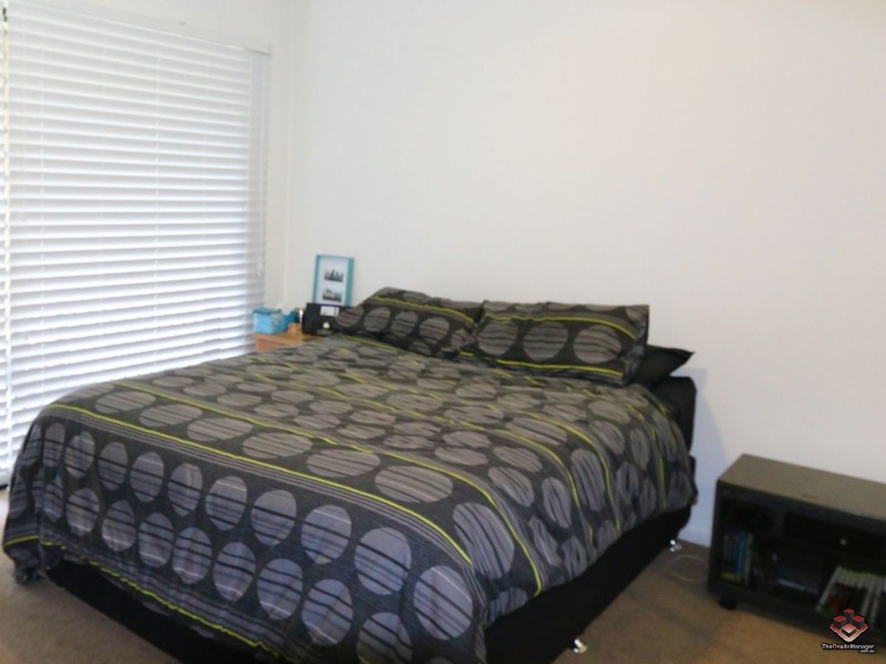 70 Norman Crescent, Norman Park QLD 4170