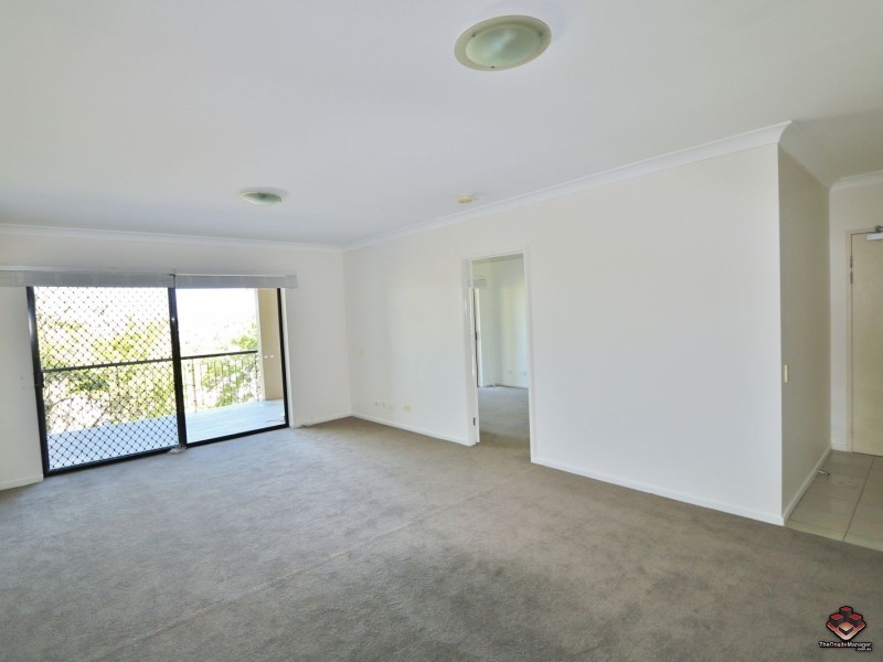 70 Norman Crescent, Norman Park QLD 4170