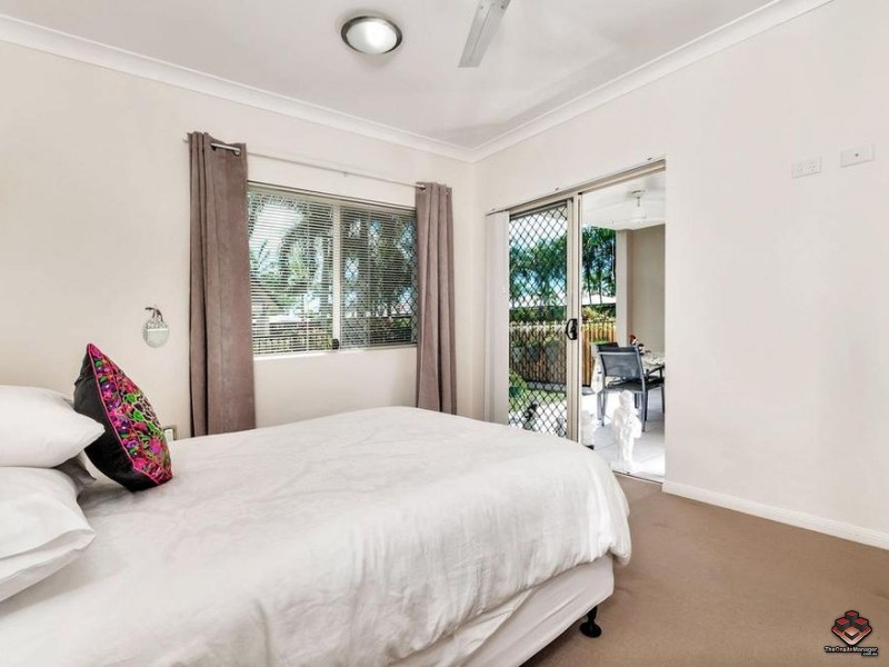 1-13 Ernest Street, Redlynch QLD 4870
