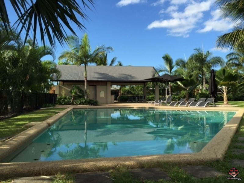 1-13 Ernest Street, Redlynch QLD 4870