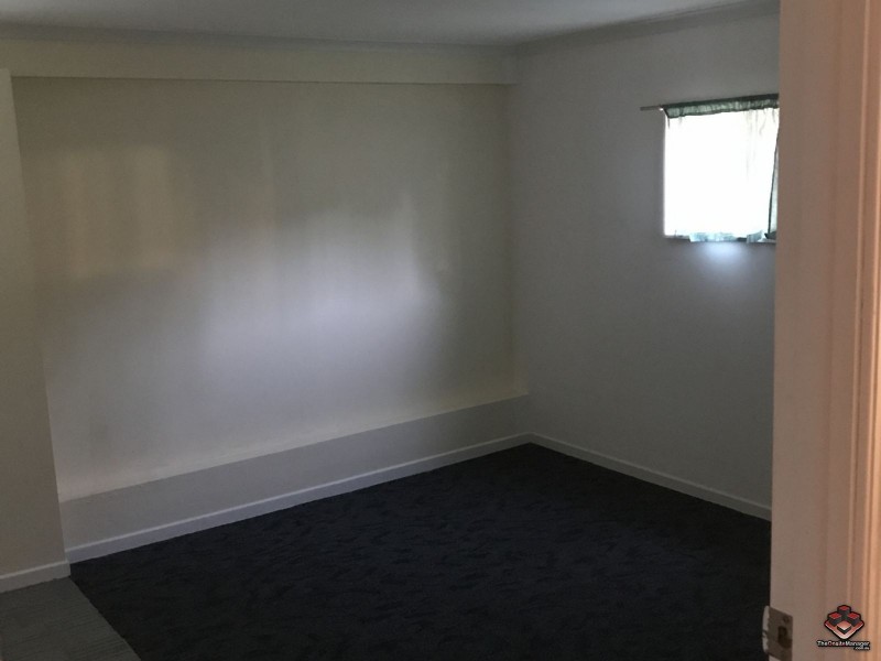 8 Blackwattle Street, Macgregor QLD 4109