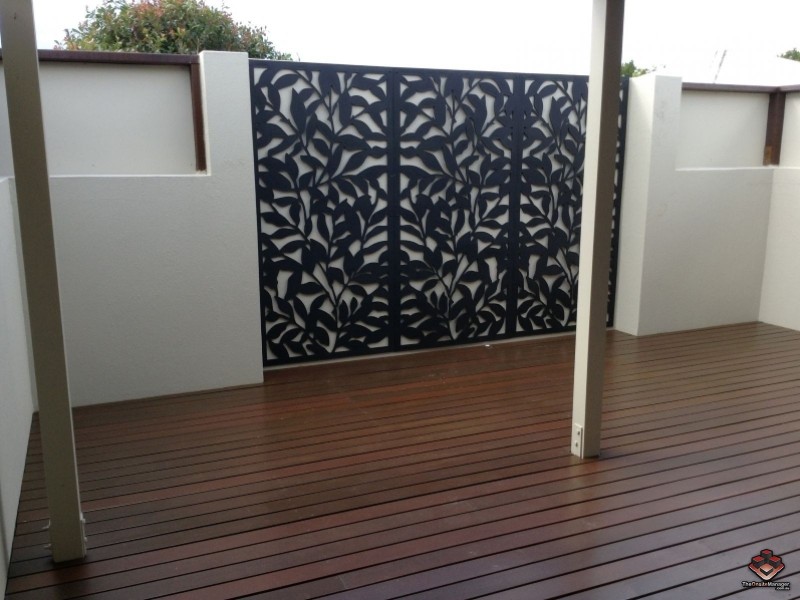 2 Grand Parade, Parrearra QLD 4575