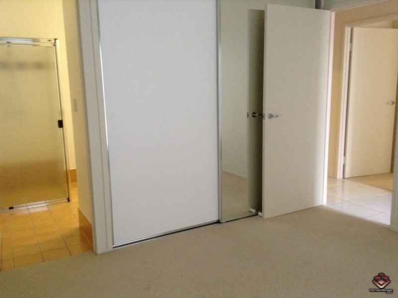 2 Grand Parade, Parrearra QLD 4575