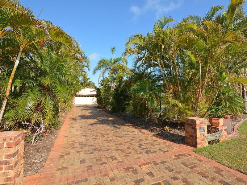 5 Arkarra Court, Dundowran Beach QLD 4655