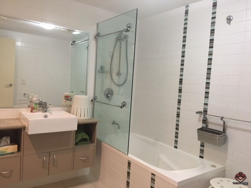 95 Clarence Road, Indooroopilly QLD 4068