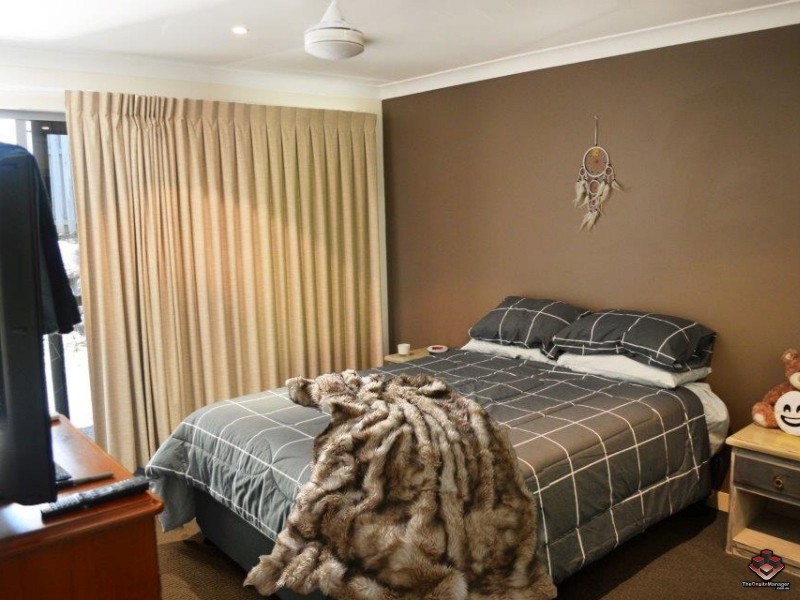 19 Carina Peak Drive, Varsity Lakes QLD 4227