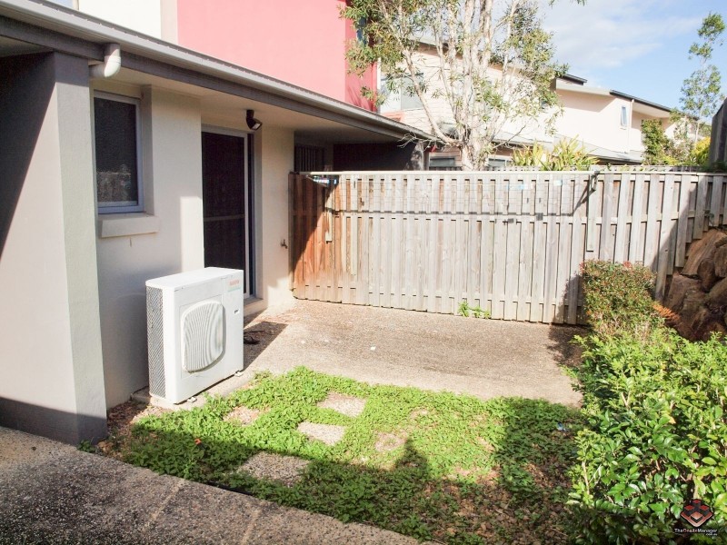19 Carina Peak Drive, Varsity Lakes QLD 4227