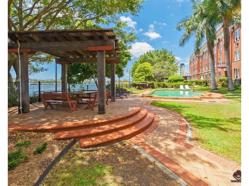 53 Vernon Terrace, Teneriffe QLD 4005