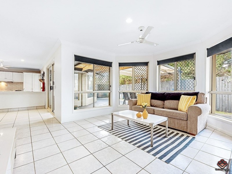 143 Monterey Keys Drive, Helensvale QLD 4212