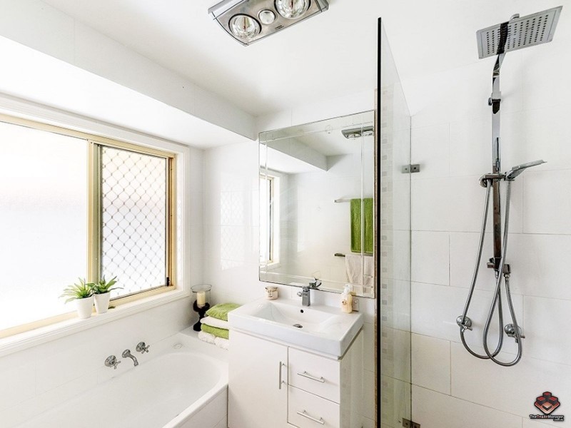 143 Monterey Keys Drive, Helensvale QLD 4212