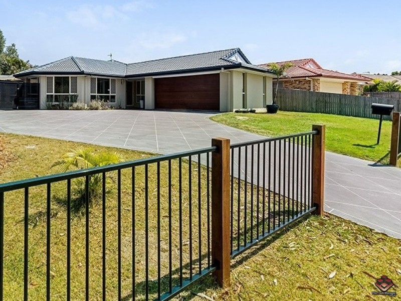 143 Monterey Keys Drive, Helensvale QLD 4212