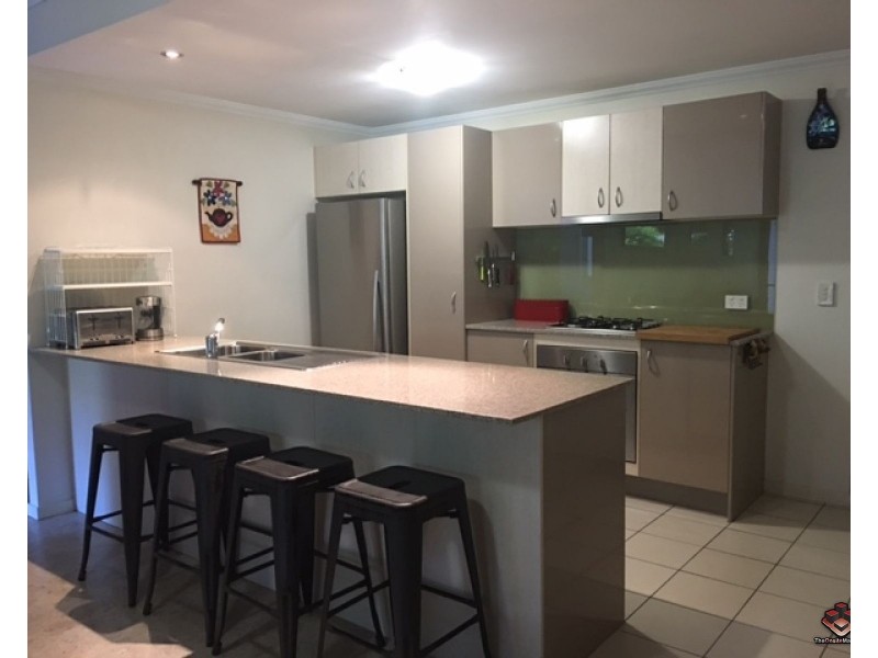 95 Clarence Road, Indooroopilly QLD 4068
