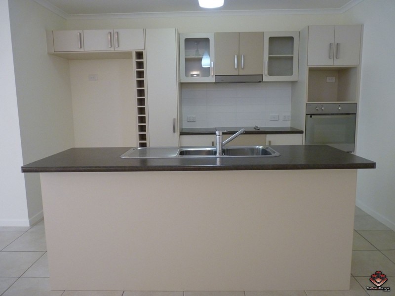 6-24 Henry Street, West End QLD 4810