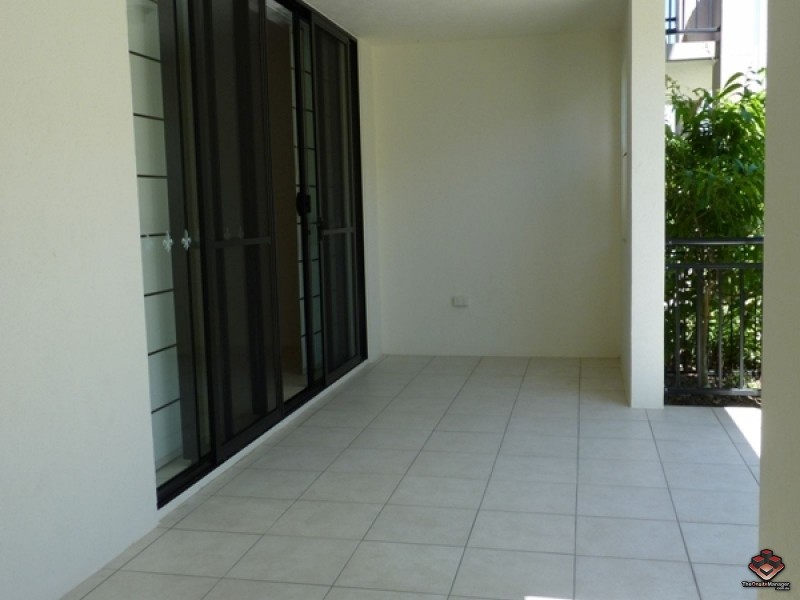 6-24 Henry Street, West End QLD 4810