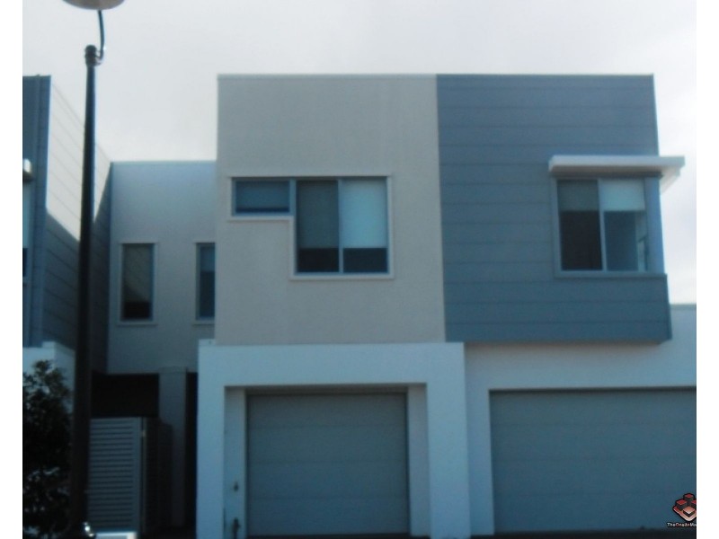 20 North Quay Circuit, Hope Island QLD 4212