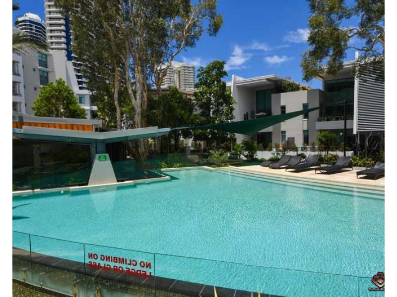 21i/20-28 Bayview Street, Runaway Bay QLD 4216