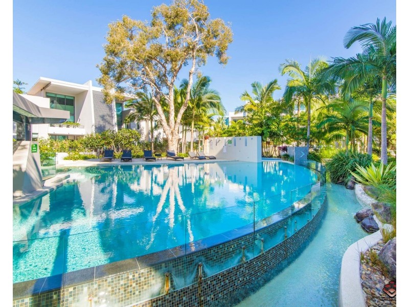 21i/20-28 Bayview Street, Runaway Bay QLD 4216