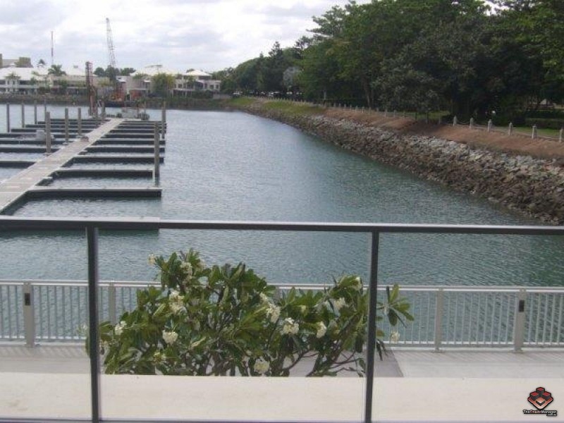 6 Mariners Drive, Townsville City QLD 4810