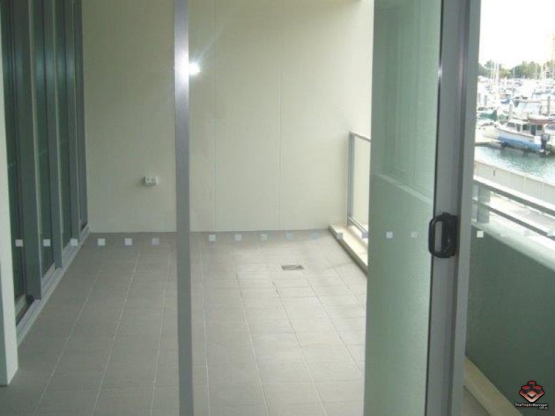 6 Mariners Drive, Townsville City QLD 4810