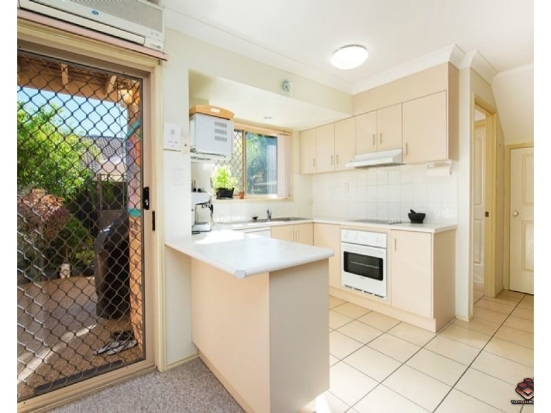 ID:3865318/121 Golden Avenue, Calamvale QLD 4116