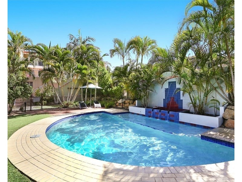 2 Waverley Road, Taringa QLD 4068