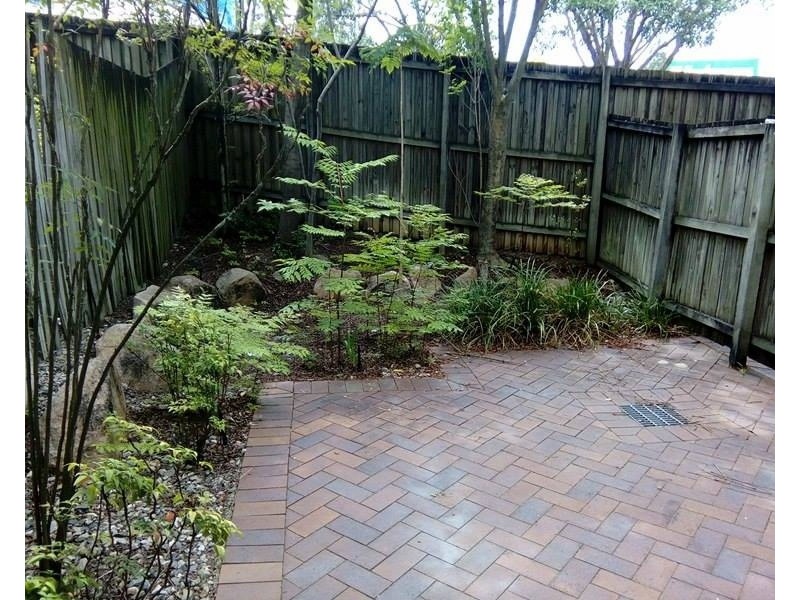 2 Waverley Road, Taringa QLD 4068