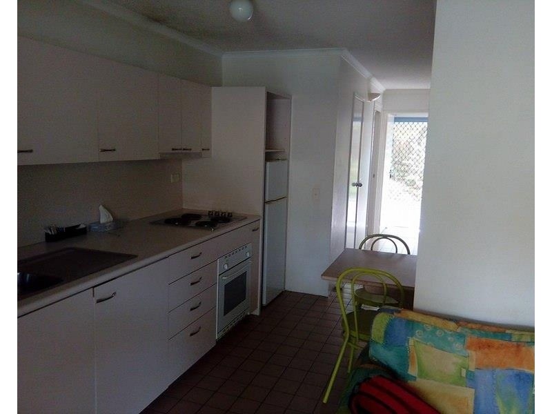 2 Waverley Road, Taringa QLD 4068
