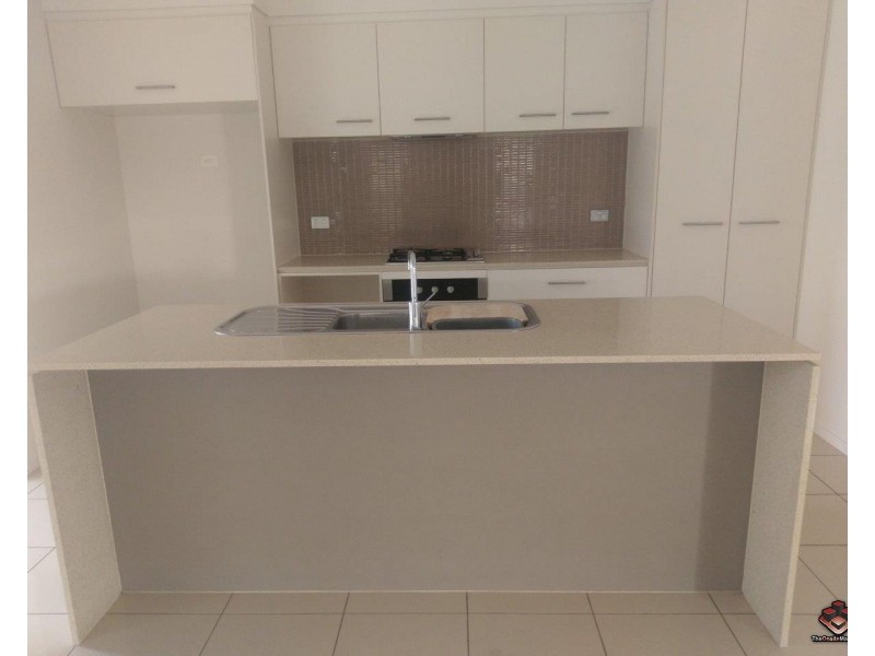 22 Cova Boulevard, Hope Island QLD 4212