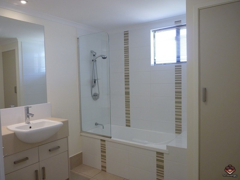 6-24 Henry Street, West End QLD 4810