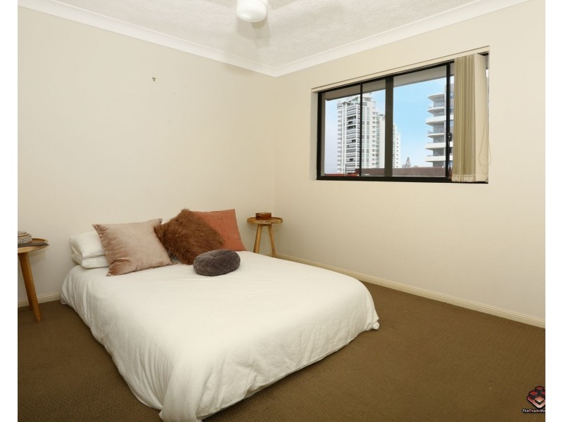 38 Labrador Street, Labrador QLD 4215