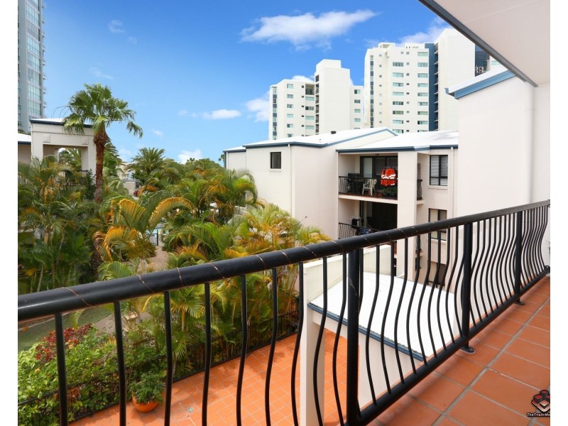 38 Labrador Street, Labrador QLD 4215