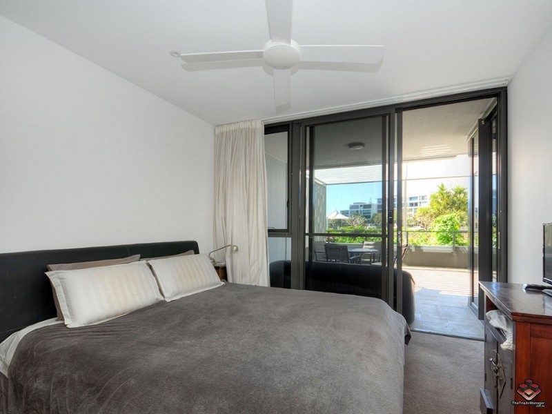 323 Bayview Street, Hollywell QLD 4216