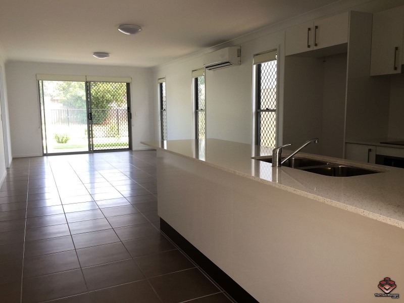 8 Whitehorse Road, Dakabin QLD 4503