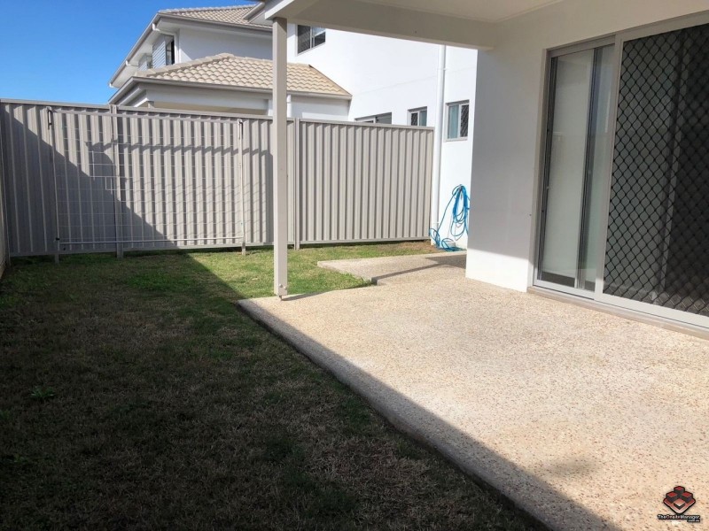 8 Whitehorse Road, Dakabin QLD 4503