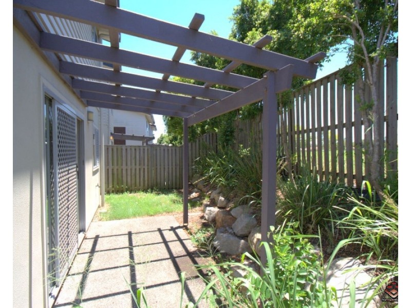 ID:3867354/266 Henty Drive, Redbank Plains QLD 4301