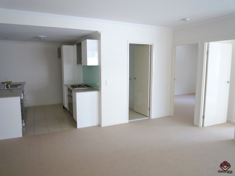 95 Clarence Road, Indooroopilly QLD 4068