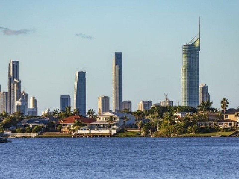 15 Clipper Boulevard, Clear Island Waters QLD 4226