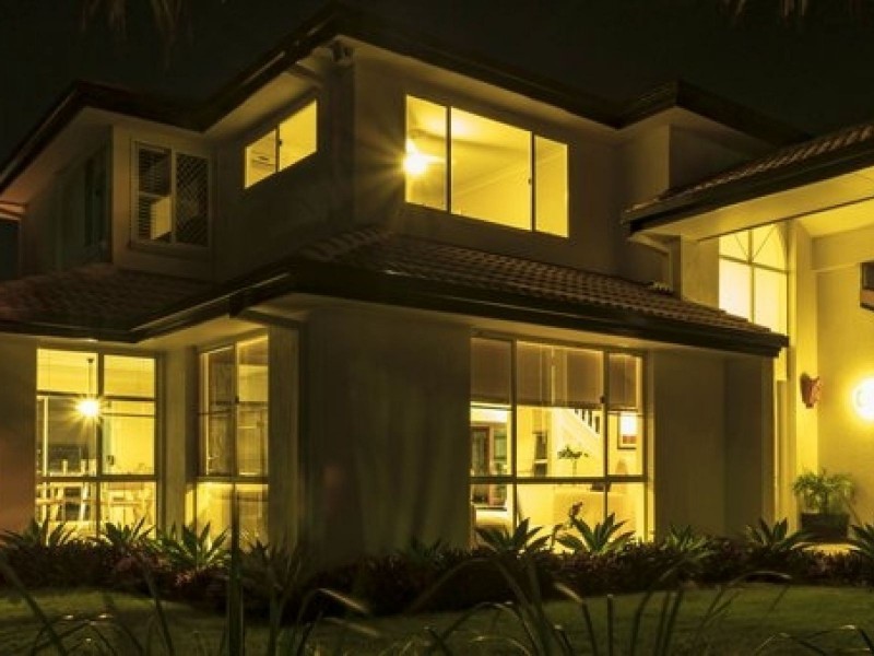 15 Clipper Boulevard, Clear Island Waters QLD 4226