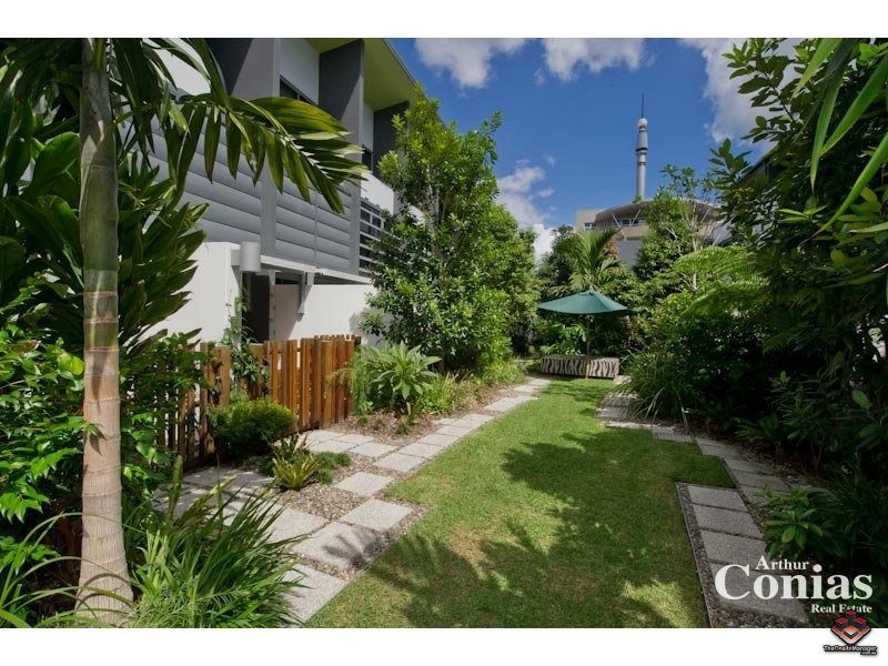 28 Cordelia Street, South Brisbane QLD 4101