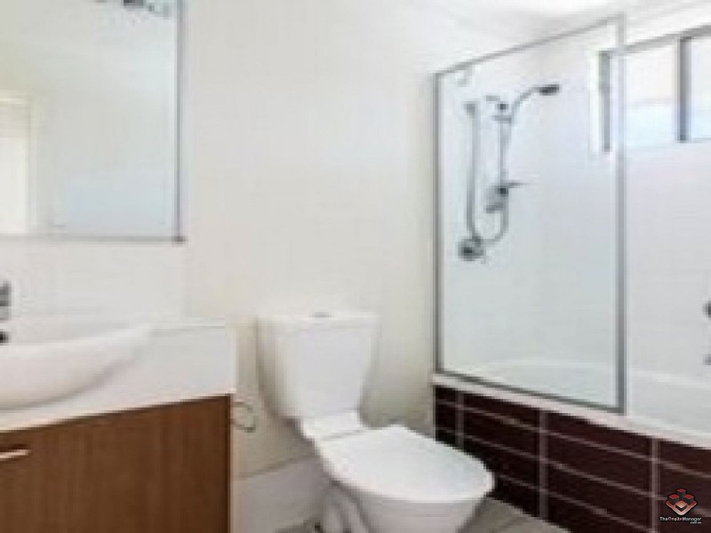 108 Cemetery Road, Raceview QLD 4305