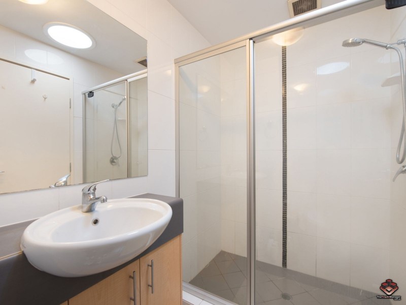 38 Brougham Street, Fairfield QLD 4103