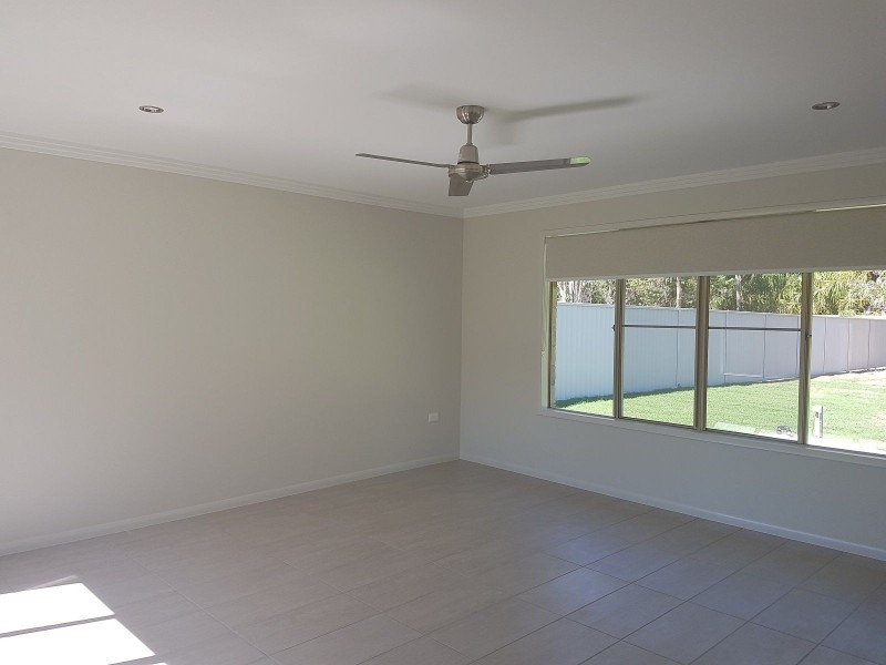 26 Waters Edge Drive, Dundowran Beach QLD 4655
