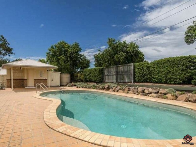 56 Wright Street, Carindale QLD 4152