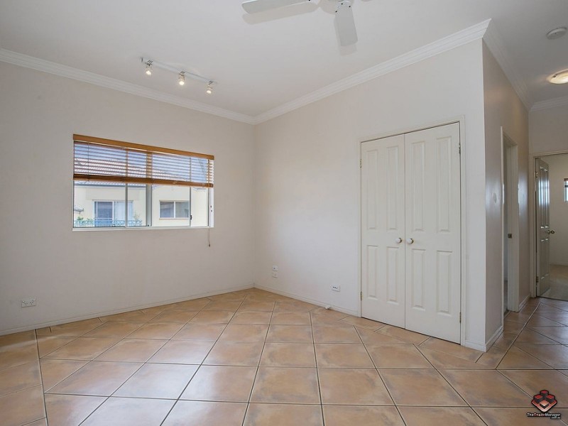 82 Limetree Parade, Runaway Bay QLD 4216