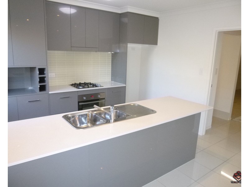 2 Bourton Road, Merrimac QLD 4226